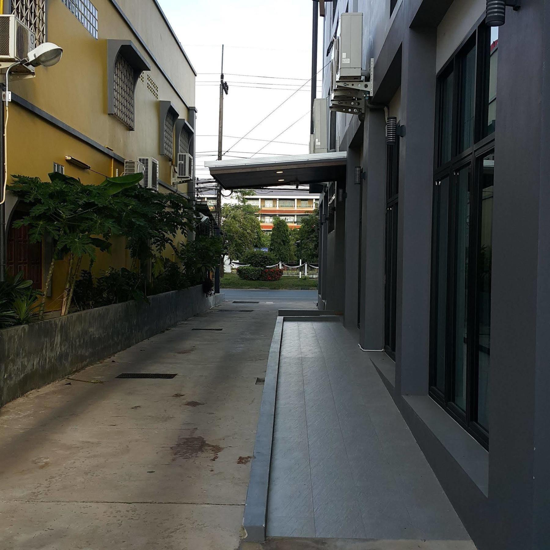 Bird Day Boutique Hotel Mukdahan Eksteriør billede